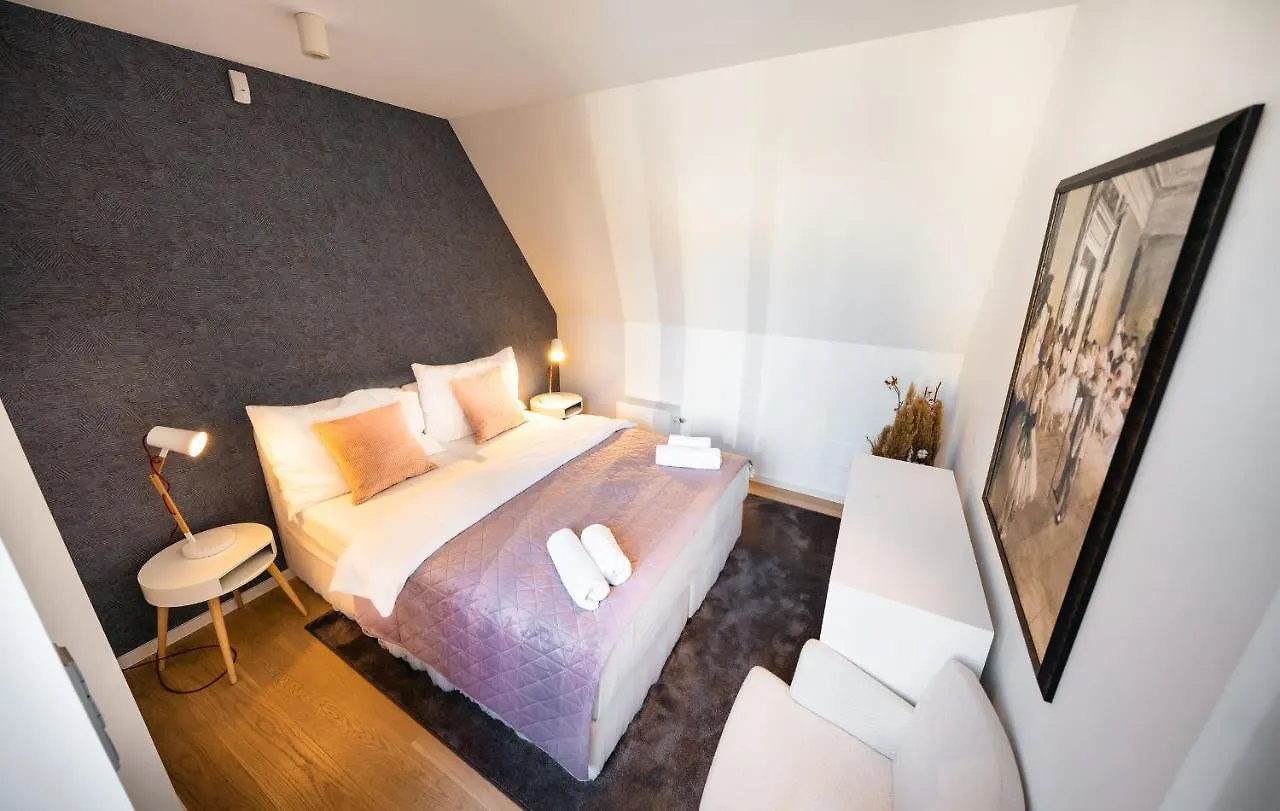 Lux Penthouse Apartments Near Wenceslas Square Praga 0*,